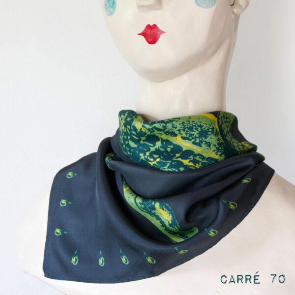 foulard en soie Larmes de Crocodiles Verts | Le Bestiaire