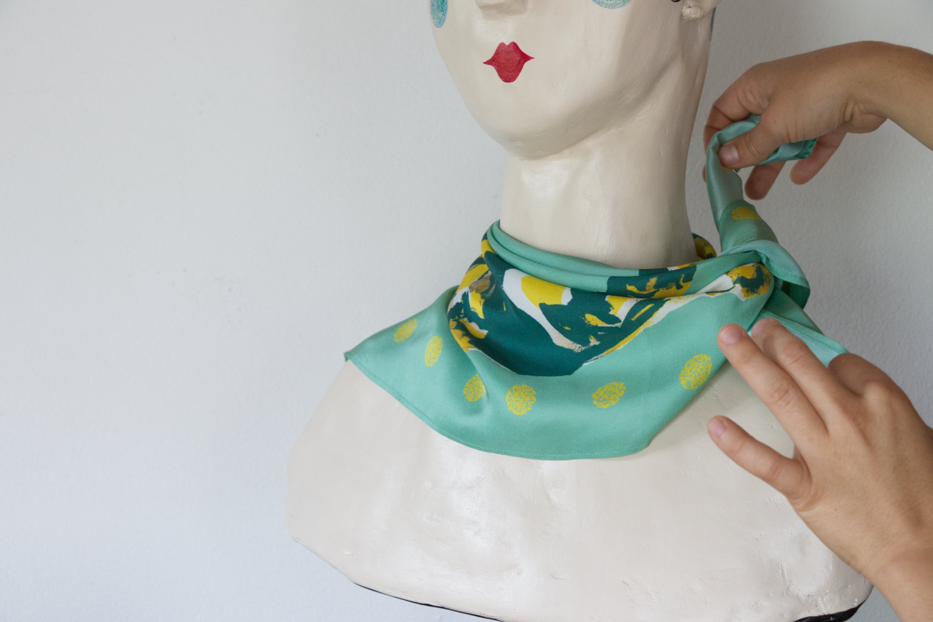 Foulard en soie Georges Bleu | Le Bestiaire