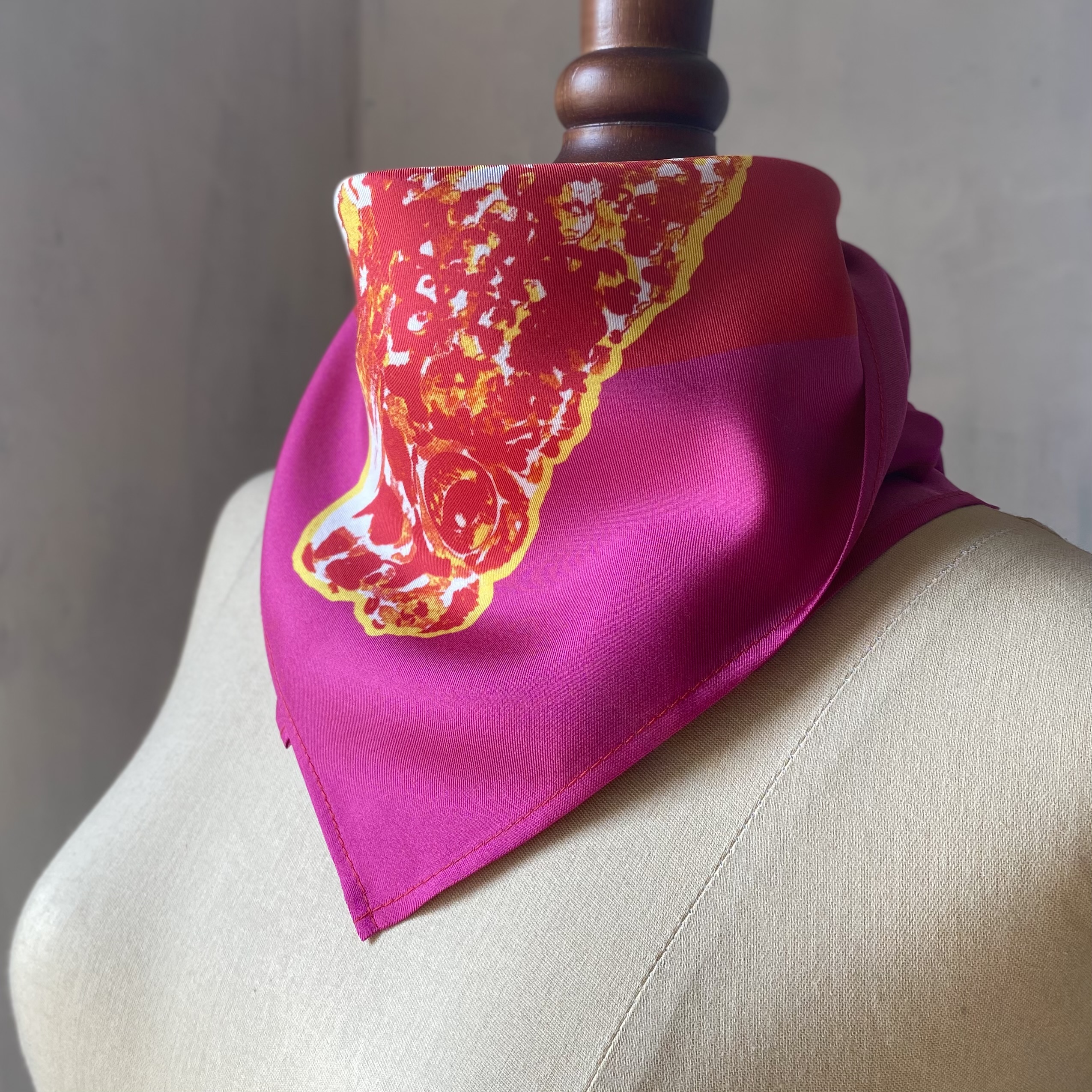 Foulard en soie Les Crapauds | Le Bestiaire
