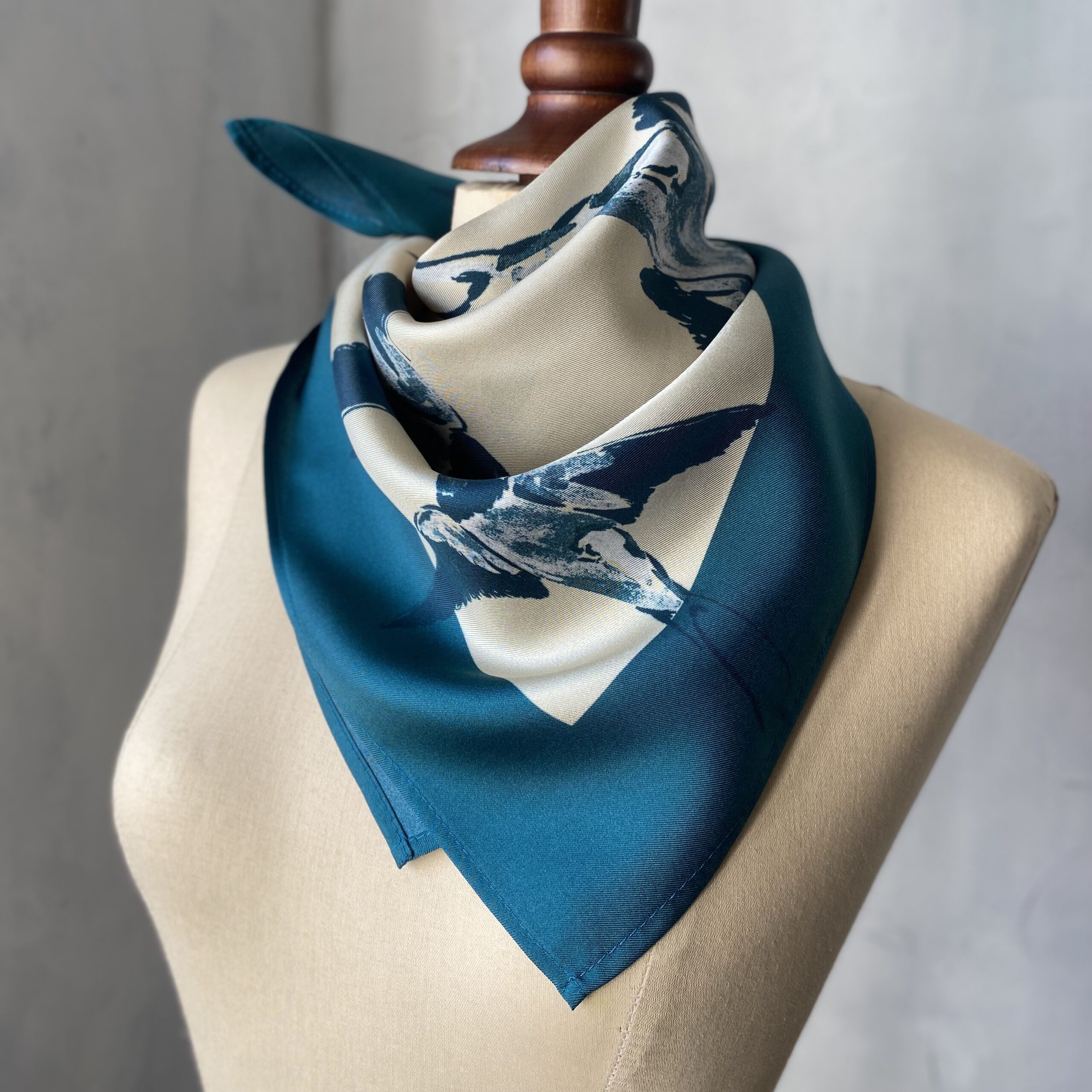 Foulard en soie – Les Hirondelles – Réédition