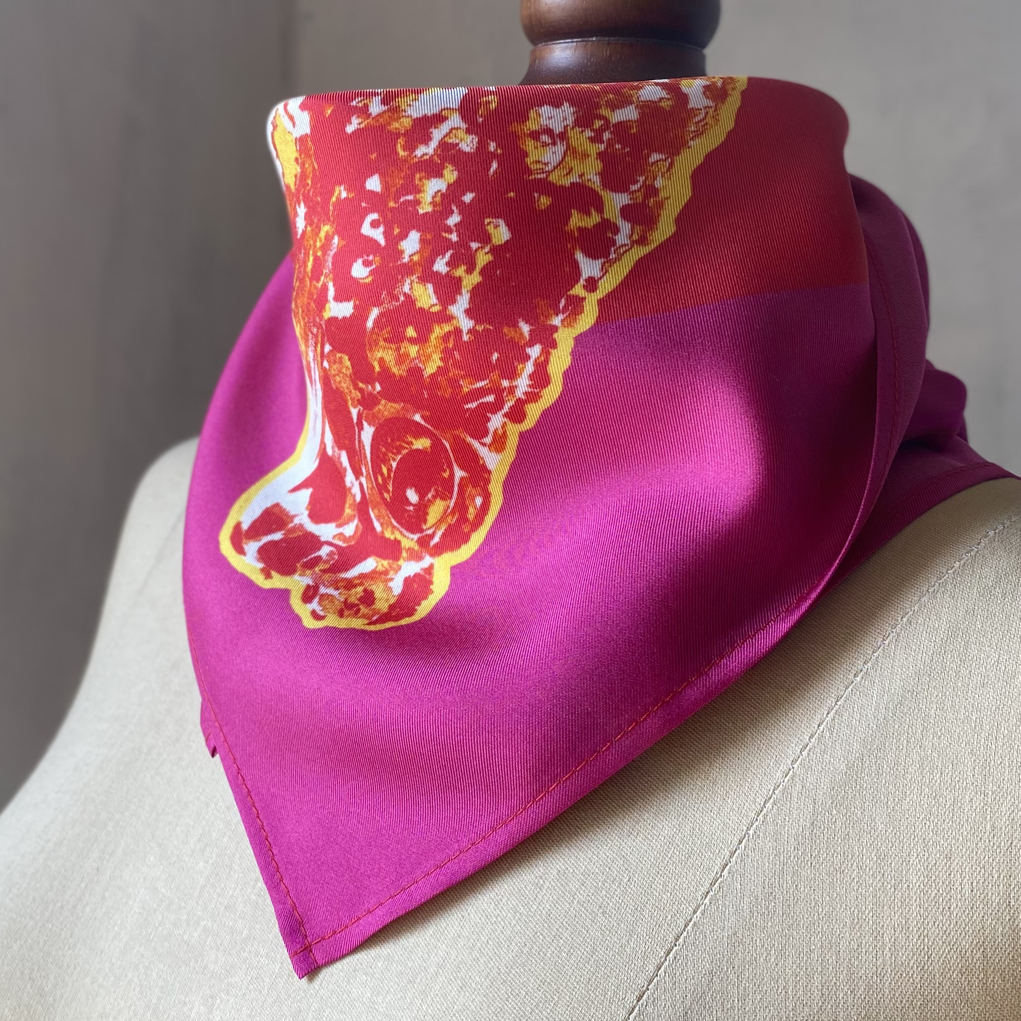 Foulard en soie Les Crapauds | Le Bestiaire
