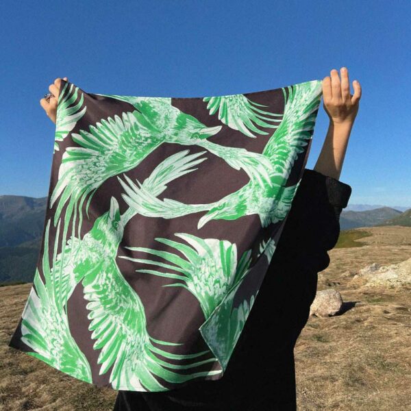 Foulard en soie – Les Corbeaux