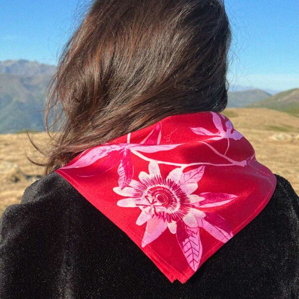 Foulard en soie – Passiflores